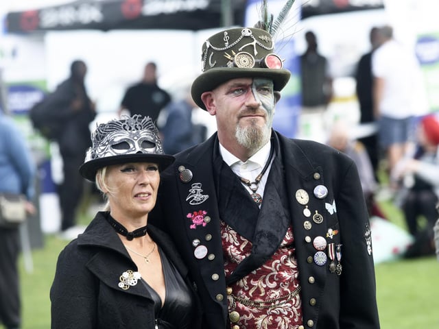 Steampunk Festival Eastbourne 24 (Photo by Jon Rigby)