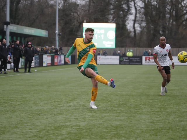 Promotion-chasing Horsham FC were held to a 1-1 draw at home by visiting Chatham Town
