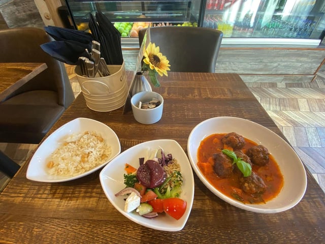 The meatballs, rice and salad were full of delicious, fresh flavours