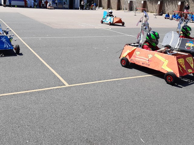 Racing Wieners wins the final