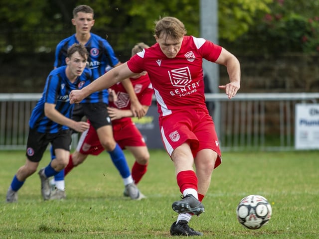 Seaford v Dorking Wanderers B in the SCFL Division 1