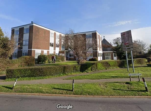 Manor Park Medical Centre. Picture from Google Maps