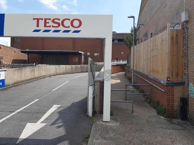 Just the other side of the car park exit is a footpath which you follow round to Boundary Road.
