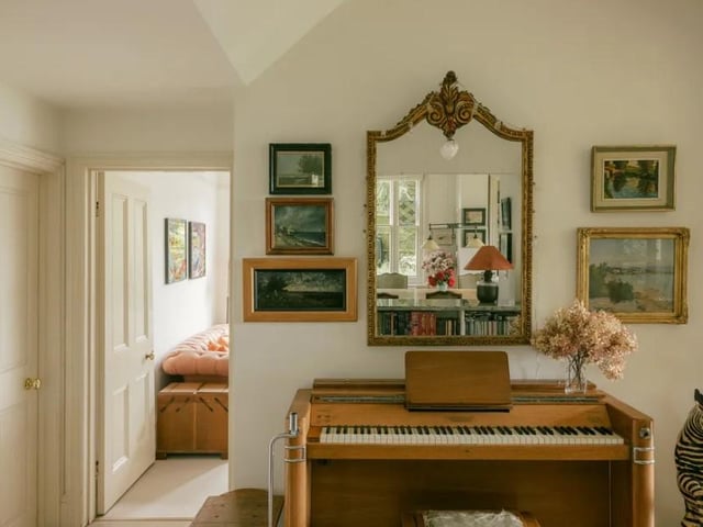 A look inside a charming arts and crafts house situated within the South Downs National Park
Photo: Zoopla