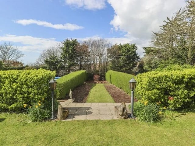 The character home sits on 2/3 of an Acre with a southerly aspect garden and heated pool, and the 190ft westerly aspect rear garden enjoys far reaching views.