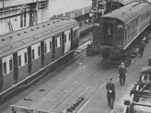 Lancing became the main workshop for the repair of steam-hauled, electric and diesel-electric coaching stock in the Southern region