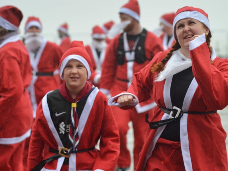 Bexhill Lions' Santa Dash & Santa Paws 2025. Pic Justin L.