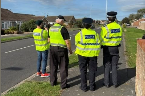 Die Polizei von Eastbourne unterstützt Geschwindigkeitsbeobachter ...
