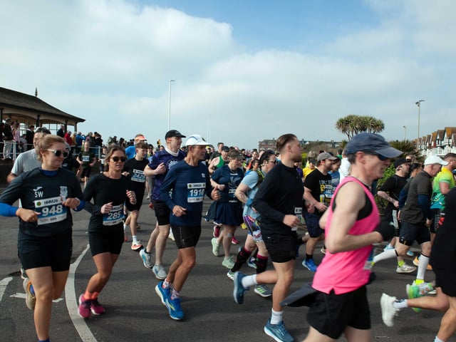 Hastings Half Marathon 2026 - pictures by Frank Copper