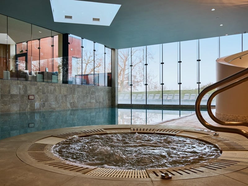 Indoor hot tub