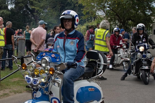 Crowds enjoyed the spectacular scooter rally which took place at Bognorphenia this weekend.