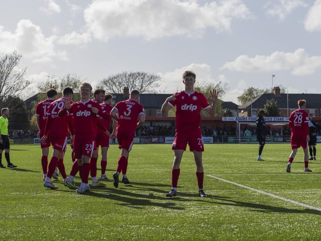 Worthing v Dagenham and Redbridge, National South