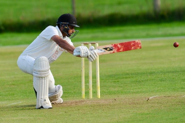 Action from Findon CC v Ifield CC - title decider in Division 3 West of the Sussex Cricket League