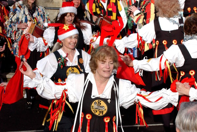 Sompting Morris at the Black Horse in Findon on Boxing Day in 2007