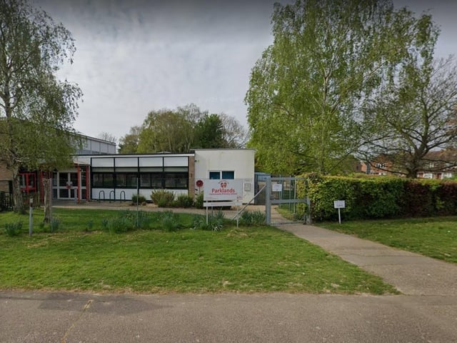 At Parklands Community Primary School, 78% of parents who made it their first choice were offered a place for their child. A total of 14 applicants had the school as their first choice but did not get in.