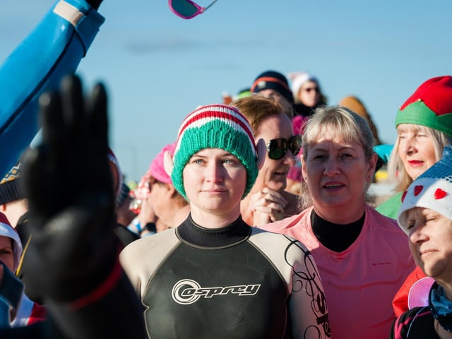 Littlehampton RNLI Lifeboat Station held its first December Dip on Saturday, December 10, 2022, to raise vital funds for the lifesaving work of its volunteer crew
