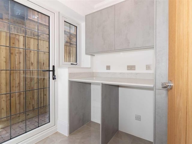 Offers in excess of £900,000 are invited for this new luxury property in Mill Lane, High Salvington. It has beautiful views over the South Downs, versatile and spacious accommodation.