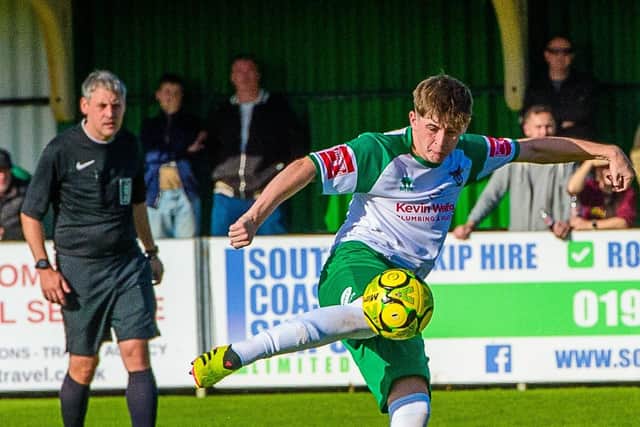 The Rocks on the attack v Cray Valley | Picture: Tommy McMillan