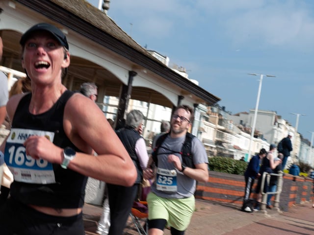 Hastings Half Marathon 2026 - pictures by Frank Copper