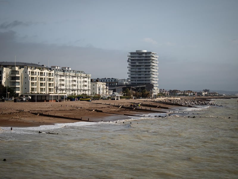 Worthing has an average rent price of £1,234 per month
