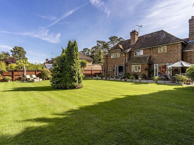 Large landscaped mature rear gardens
