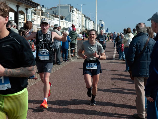 Hastings Half Marathon 2026 - pictures by Frank Copper
