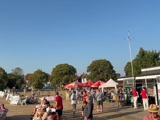 Broadwater CC welcome Worthing FC to Cricket Week