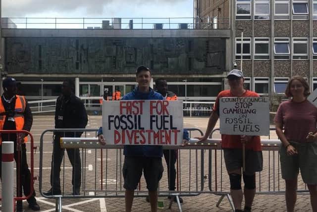 Divest East Sussex at the ‘Fast for Fossil Fuel Divestment’ vigil outside County Hall on July 20, 2023