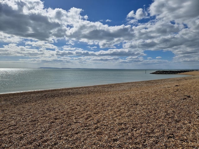We tried out a family weekend break at Seal Bay Resort in Selsey. We stayed in a platinum caravan and experienced a host of activities and entertainment across the seaside West Sussex site.