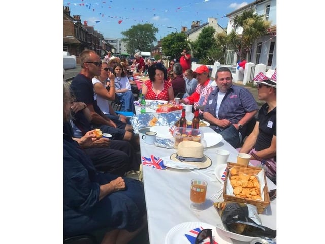 Channel View Road street party (photo by David Sprouse)