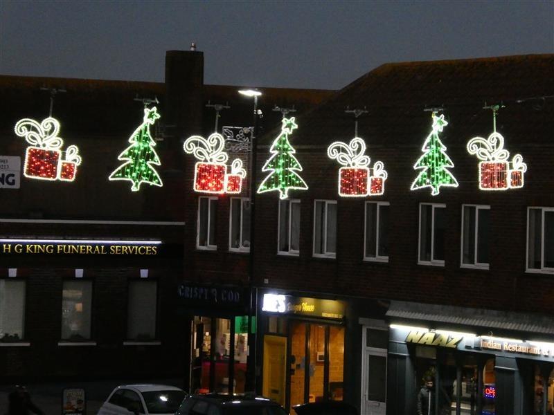 Lancing Village Christmas Fayre and Trail saw hundreds enjoying the festivities