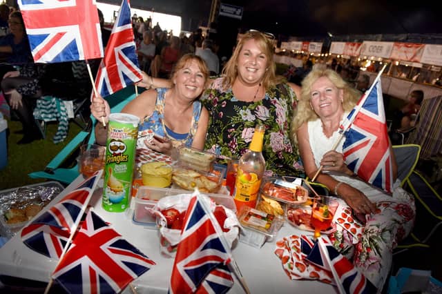 Hastings Beer and Music Festival 2017: Proms Night