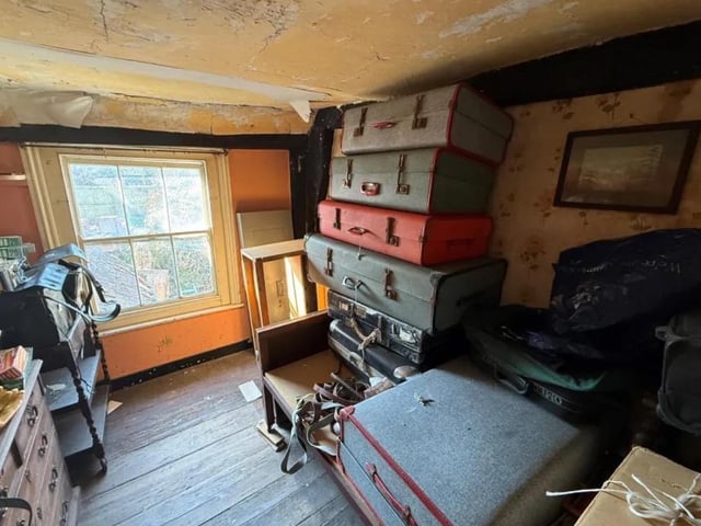 Mermaid Street house up for auction