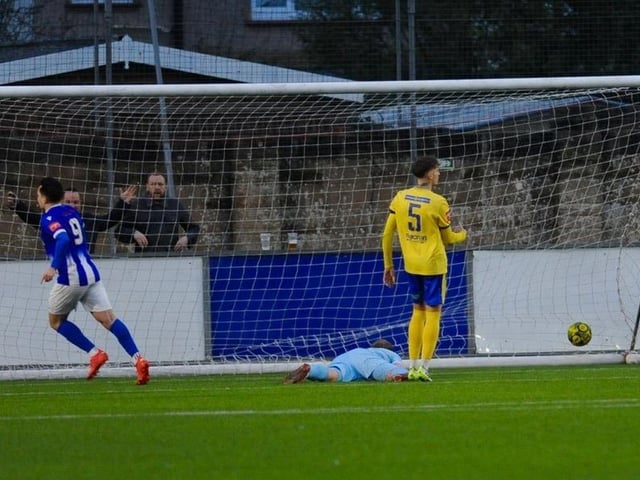 Lancing v East Grinstead Town, Isthmian south east division