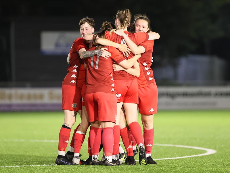 Worthing FC Women celebrate winning the London and SE premier division title