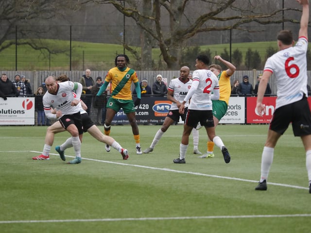 Promotion-chasing Horsham FC were held to a 1-1 draw at home by visiting Chatham Town