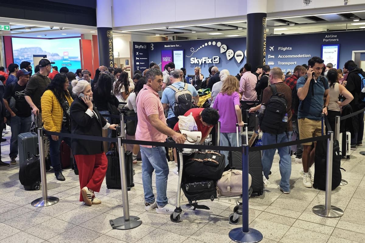 London Gatwick: Delays and cancellations on Sunday, October 11