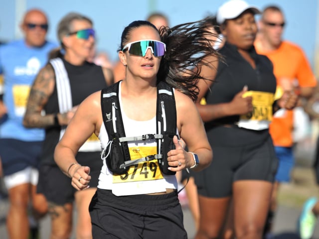Littlehampton 10K 2026. HR26090601 Pic Hollie Robards/Iconic Media Group