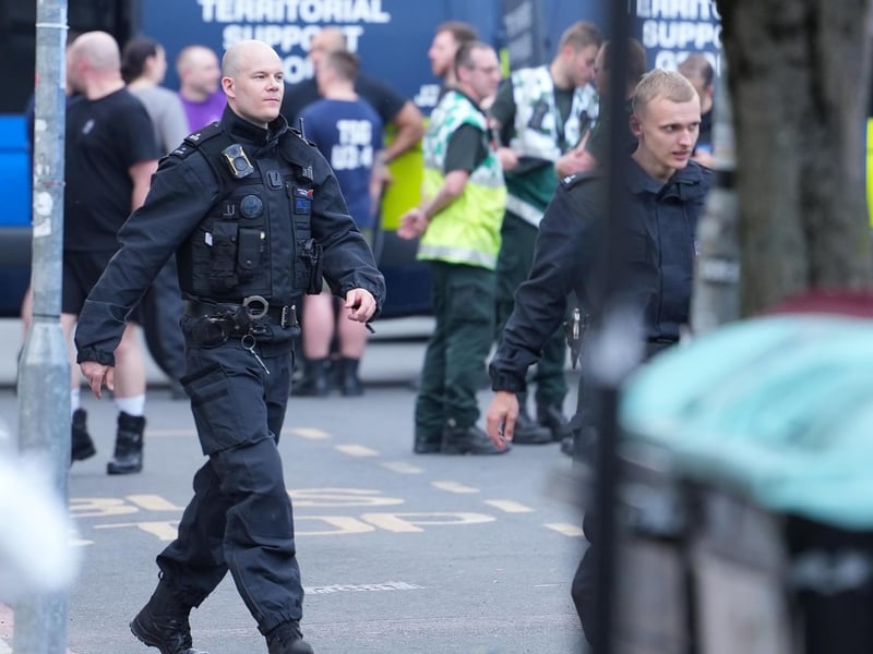 Two men have been arrested following a drug search conducted by the Metropolitan Police at an address in East Sussex.