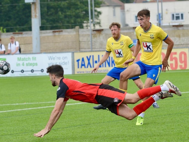 Lancing FC v Harefield United, FA Cup preliminary round