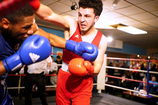 Mo Hassine battles during his defeat to Ethan Fountain | Picture: Max Spanner Photography