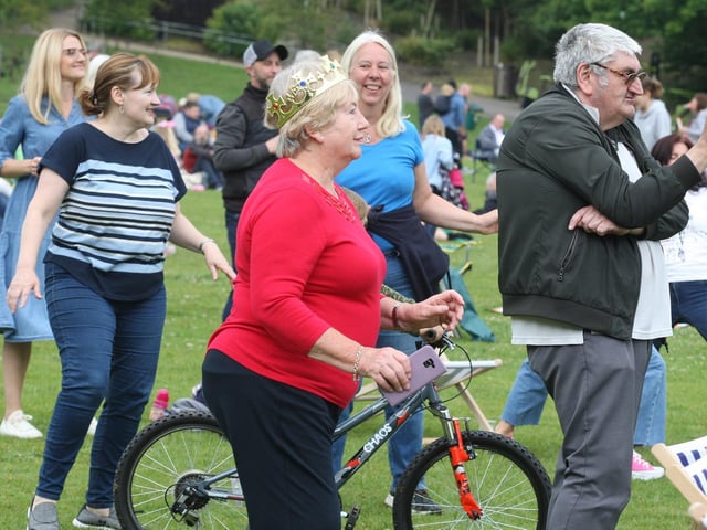 Haywards Heath Jubilee Picnic took place on Sunday, June 5, in Victoria Park. DM22060593a.