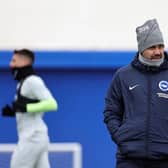 Brighton boss Roberto De Zerbi keeps a close eye during training this week