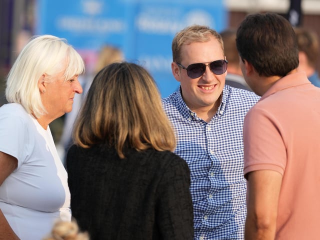 Hundreds enjoy return of free Worthing music festival BroadFest – In Pictures