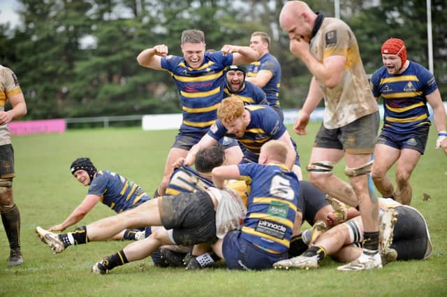 Worthing Raiders take on Esher at Roundstone Lane