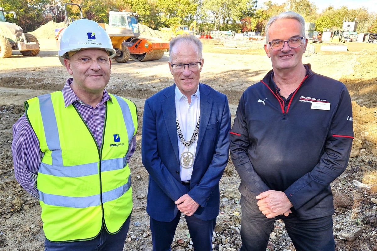 Porsche Centre Mid Sussex announces relocation and construction of Sayers Common facility