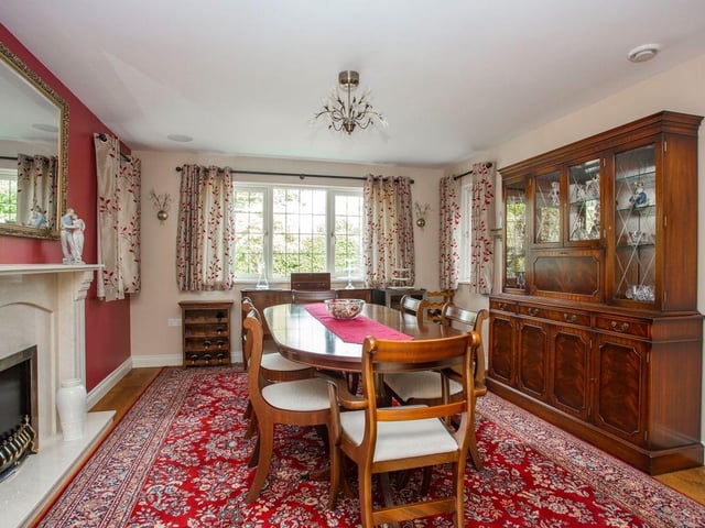 Royston Close, Friston