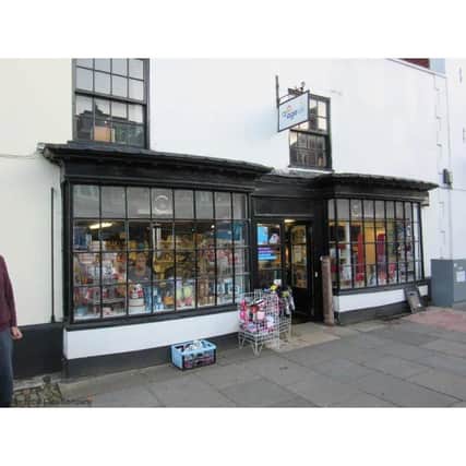 Age UK Midhurst and The Wombles have joined forces to encourage the public to recycle and reuse by supporting the Charity’s shops in 2023.