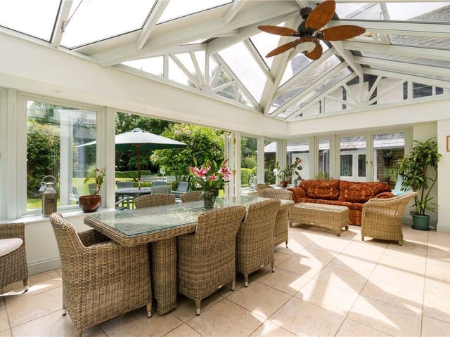 6 bed detached house for £2,750,000. Sold by Hamptons