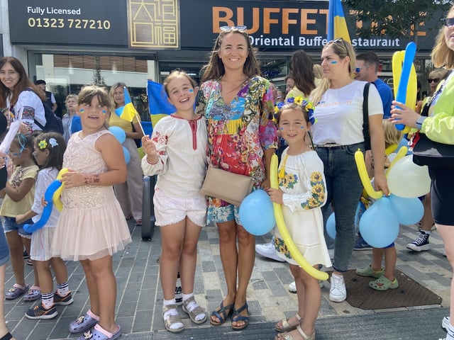 Olena Smorgun with daughters Sofia and Solomia